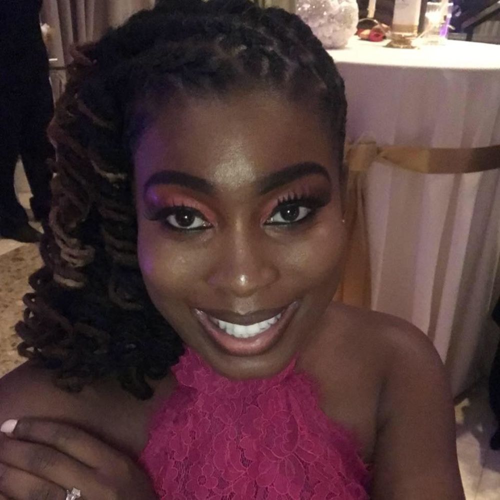 Meet your Posher, Monique